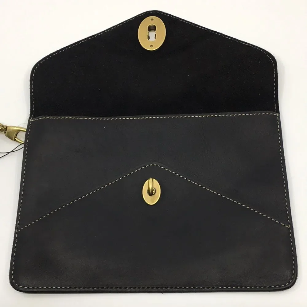 NWT Fossil Austin Clutch Black Leather Brass Hardware Removeavke Wristlet Strap